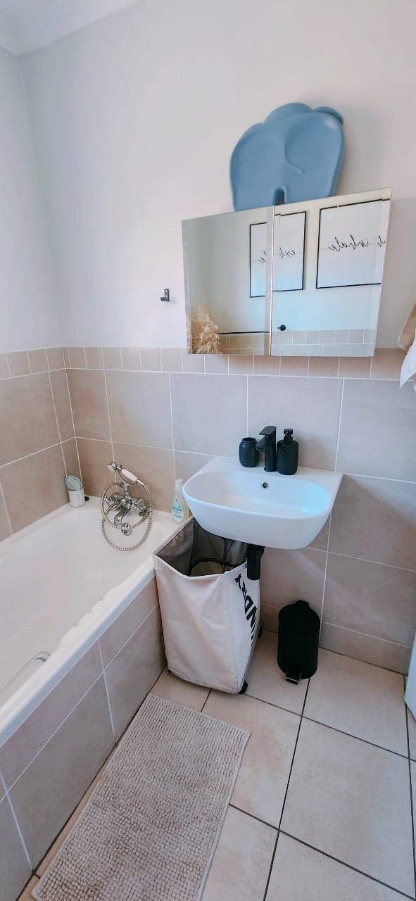To Let 3 Bedroom Property for Rent in Summerstrand Eastern Cape
